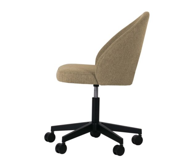 LE011 - Image 2